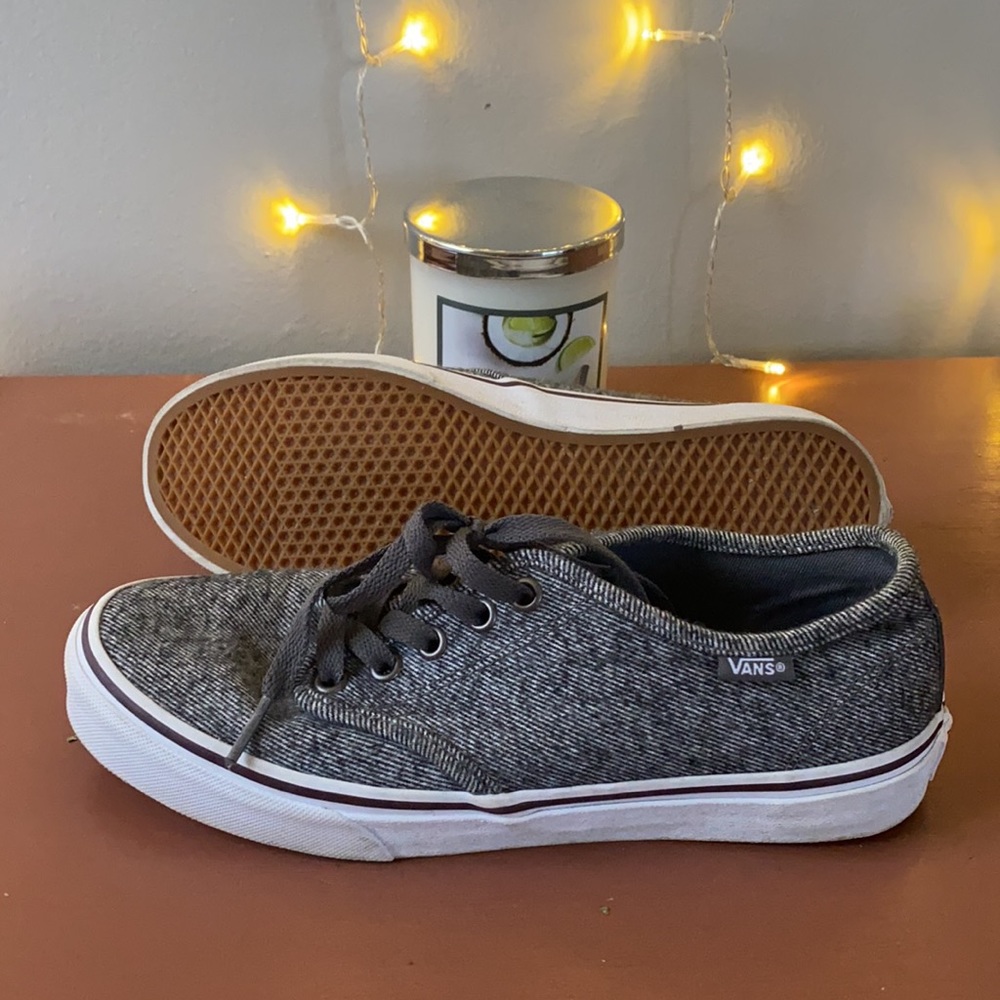 Vans - Picture 2 of 4